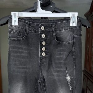 Stylish Black Distressed Women Jeans